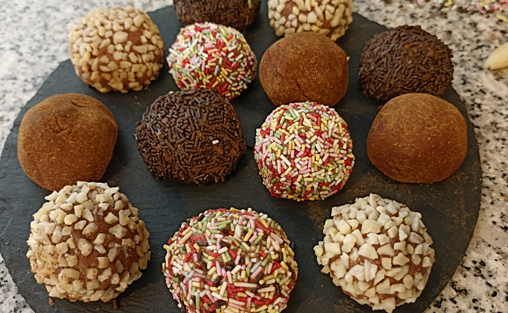 Trufas ou Brigadeiros de Chocolate