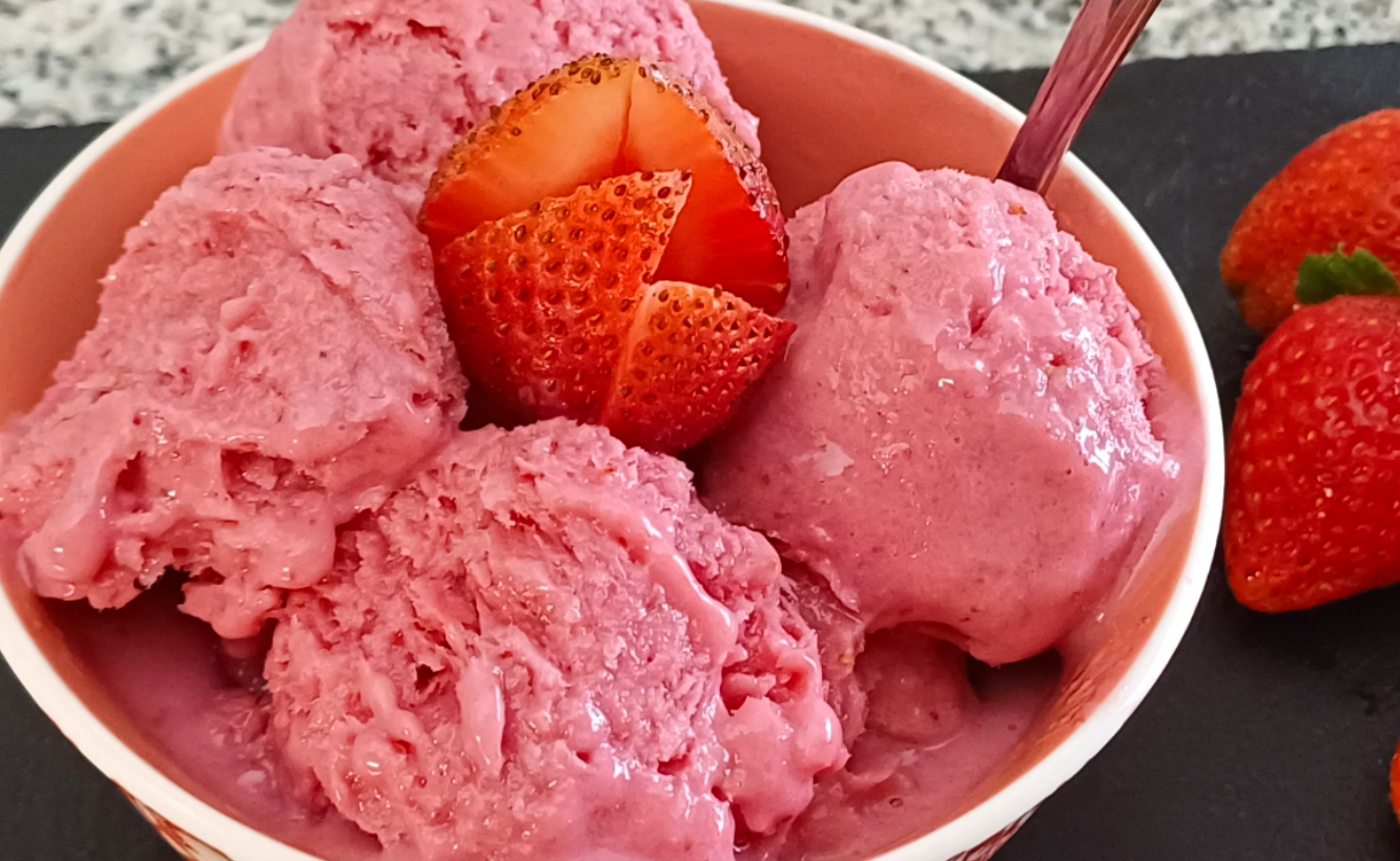 Gelado de Morango com Apenas 2 Ingredientes | Receita Fácil e Rápida