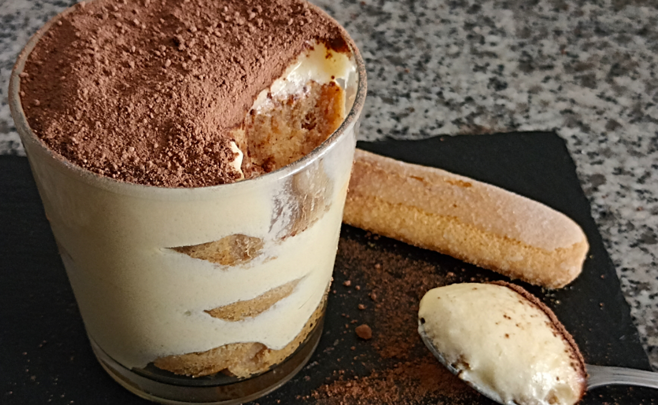 Mini Tiramisú no Copo | Receita Fácil e Deliciosa