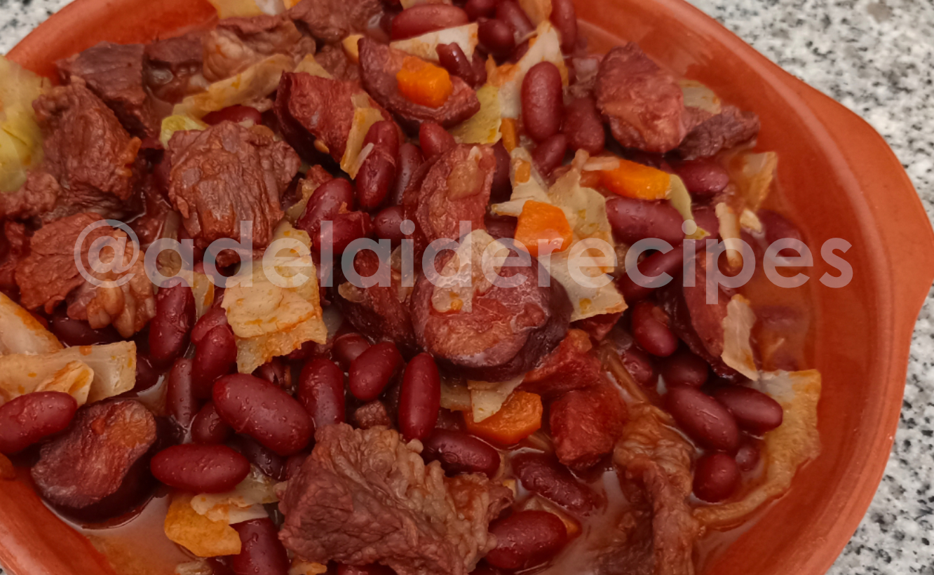 Feijoada à Portuguesa