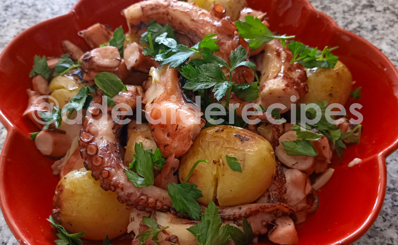 Receita Tradicional de Polvo à Lagareiro | Delícia Portuguesa com Batatas a Murro