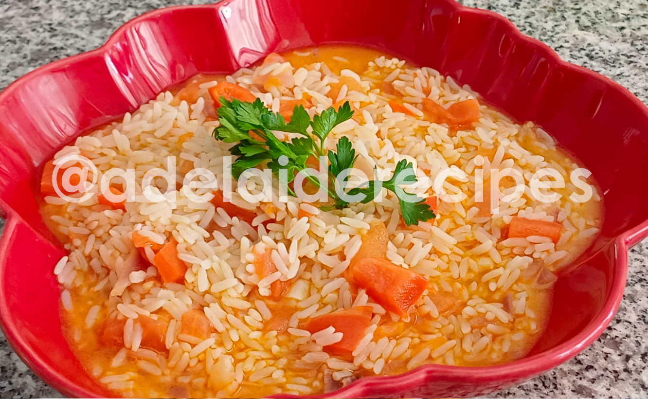 Arroz de Tomate à Portuguesa | Receita Tradicional e Saborosa